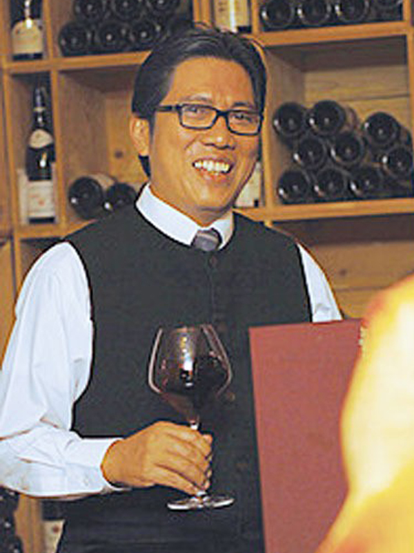 Indonesia Best Sommelier 2009 Suyanto